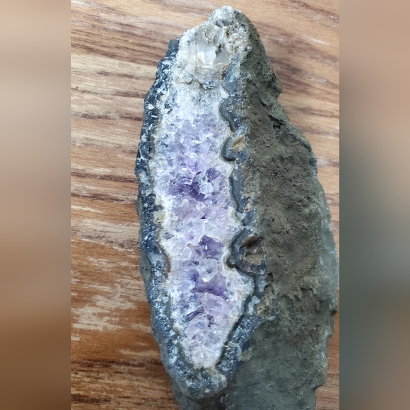 Amethyst Crystals Slice - Picture 7 of 15